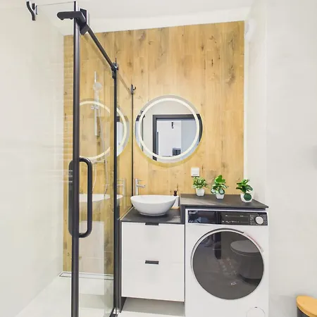 Apartamento Metro Zachód Jana Heweliusza 8 By Solarento